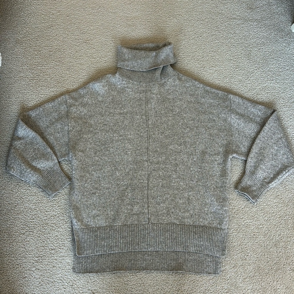 H&M Sweater